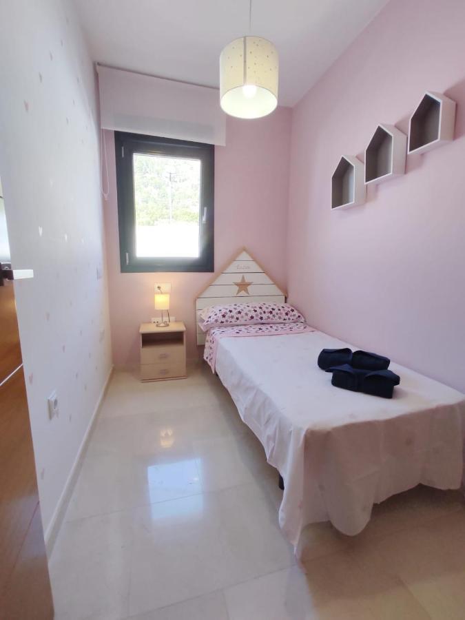 Precioso Bungalow Luminoso Con Piscina Y Terraza. Calp