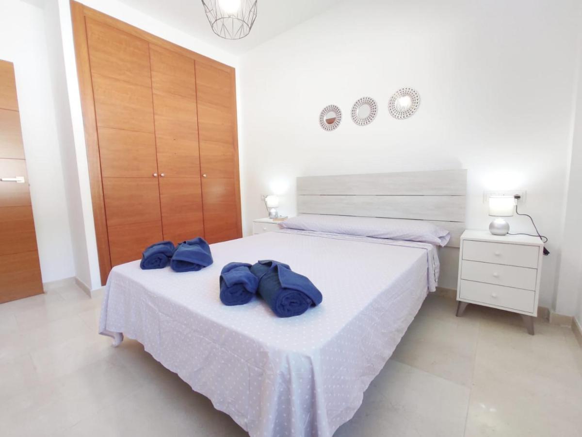 Hébergement de vacances Precioso Bungalow Luminoso Con Piscina Y Terraza.